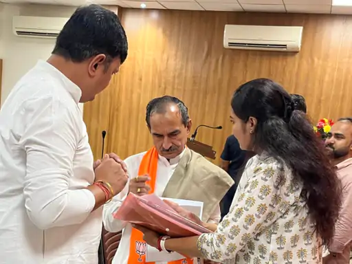 भाजपा प्रदेशाध्यक्ष से की नगरपरिषद में अनियमितताओं की शिकायत